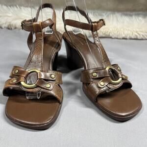 Vtg LIZ CLAIBORNE FENTON Brown Leather Heeled Slingback Sandals Womens sz 7